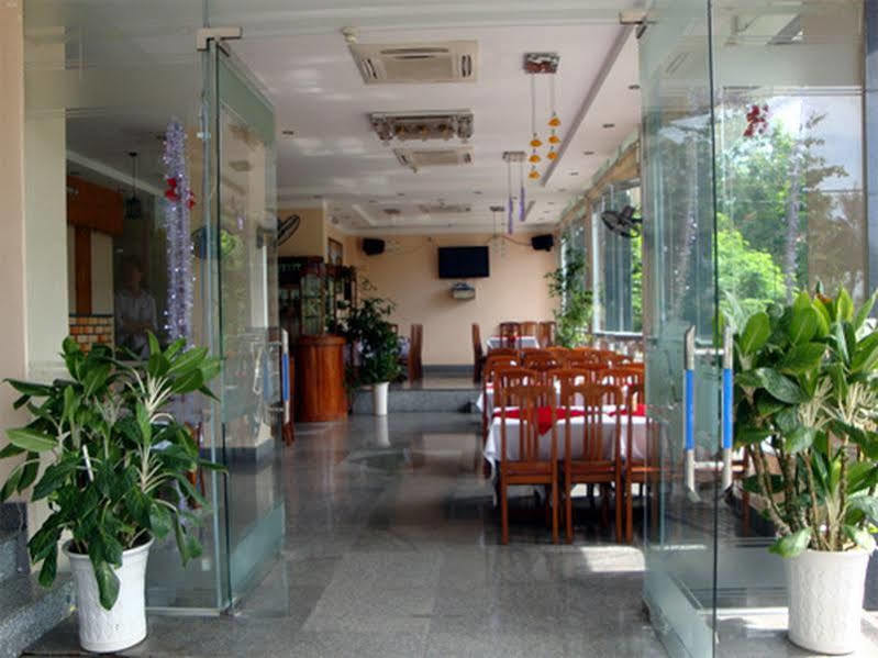 Y灵酒店 归仁 外观 照片